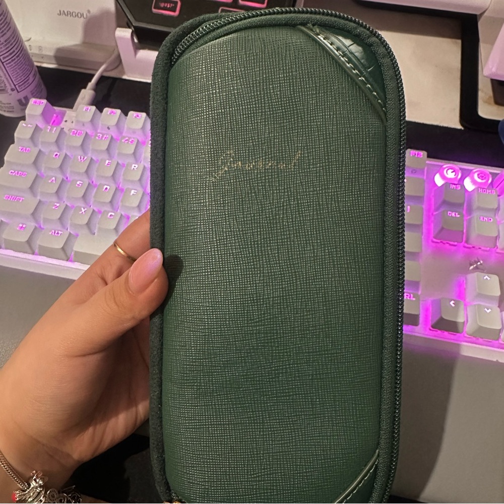Glass Ladder & Co. Essentials Pouch - Martini
